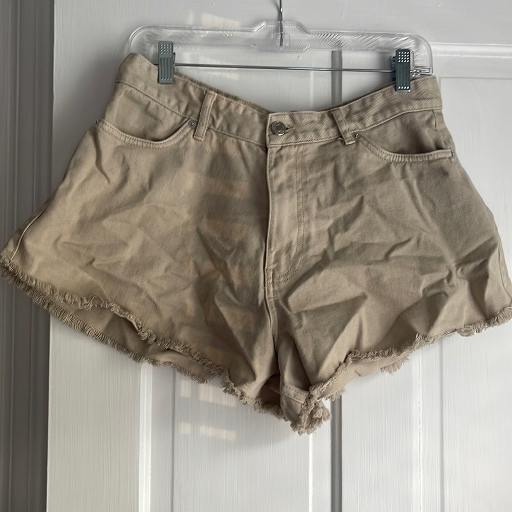 Primary Khaki High-rise Shorts